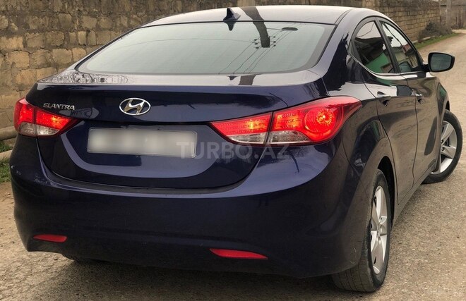Hyundai Elantra 2014, 91,647 km - 1.8 л - Masallı