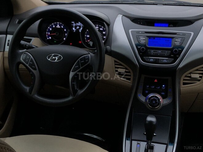 Hyundai Elantra 2014, 91,647 km - 1.8 л - Masallı