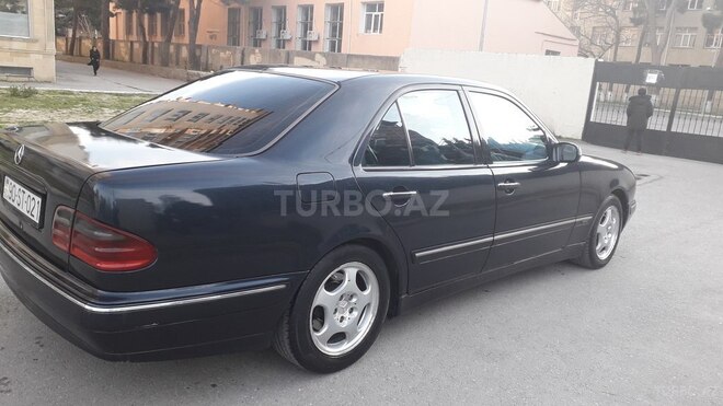 Mercedes E 270 2000, 370,000 km - 2.7 l - Bakı