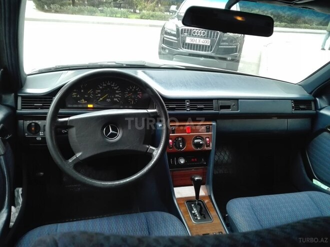 Mercedes E 200 1989, 350,000 km - 2.0 l - Bakı