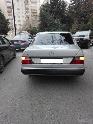 Mercedes E 200 1989, 350,000 km - 2.0 l - Bakı