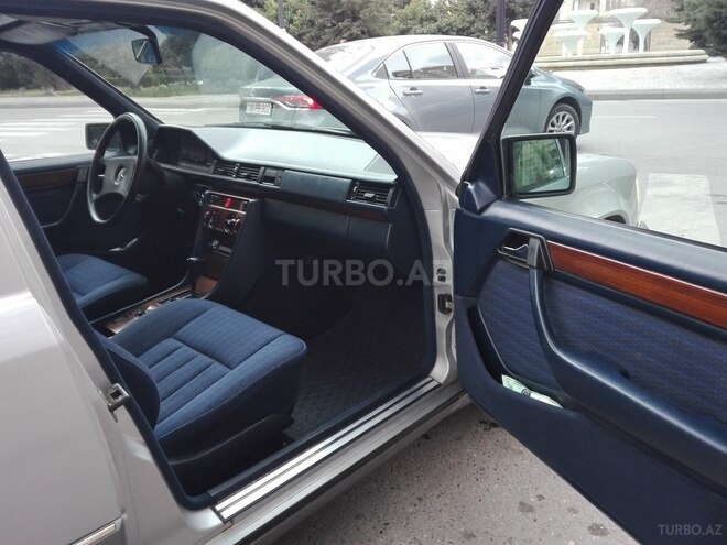 Mercedes E 200 1989, 350,000 km - 2.0 l - Bakı