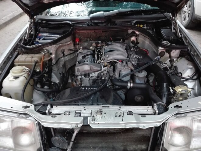 Mercedes E 200 1989, 350,000 km - 2.0 l - Bakı