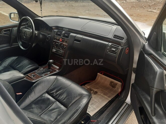 Mercedes E 230 1997, 175,000 km - 2.3 л - Gəncə