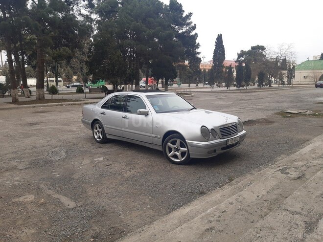 Mercedes E 230 1997, 175,000 km - 2.3 л - Gəncə