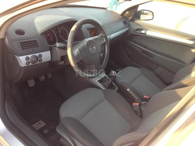 Opel Astra 2005, 170,000 km - 1.4 l - Bakı