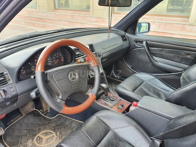 Mercedes C 200 1999, 368,000 km - 2.0 л - Bakı