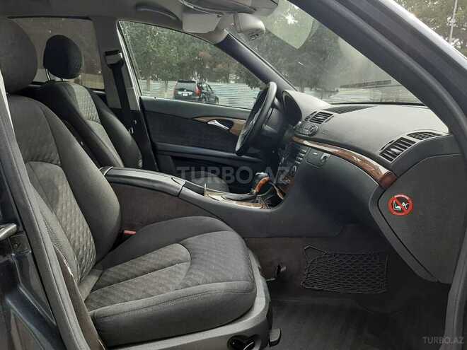 Mercedes E 240 2003, 328,000 km - 2.6 l - Sumqayıt