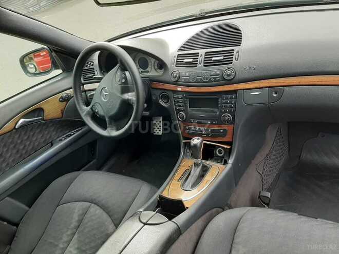 Mercedes E 240 2003, 328,000 km - 2.6 l - Sumqayıt