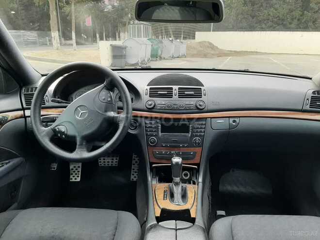 Mercedes E 240 2003, 328,000 km - 2.6 l - Sumqayıt