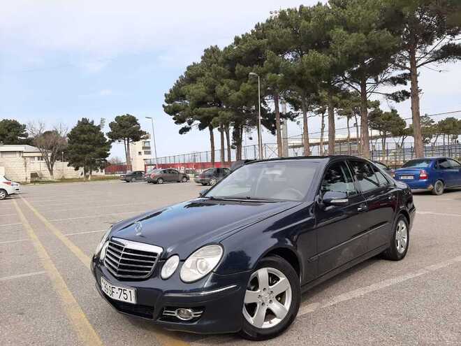 Mercedes E 240 2003, 328,000 km - 2.6 l - Sumqayıt