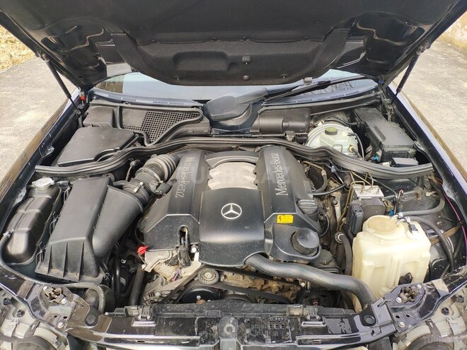 Mercedes E 240 2001, 299,800 km - 2.6 l - Bakı