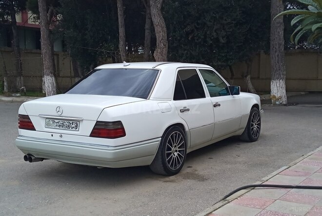 Mercedes E 280 1994, 436,000 km - 2.8 l - Bakı