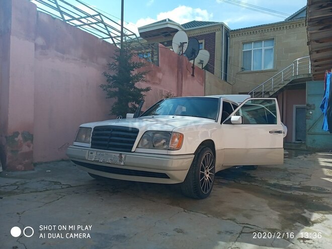 Mercedes E 280 1994, 436,000 km - 2.8 l - Bakı