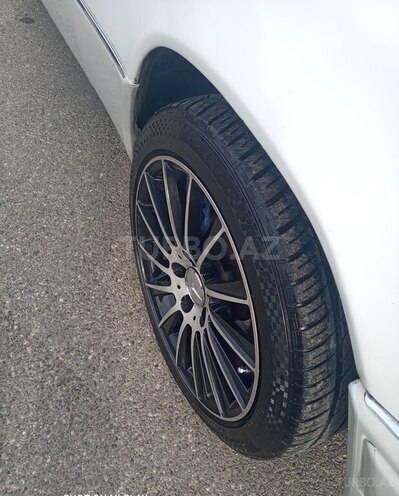 Mercedes E 280 1994, 436,000 km - 2.8 l - Bakı