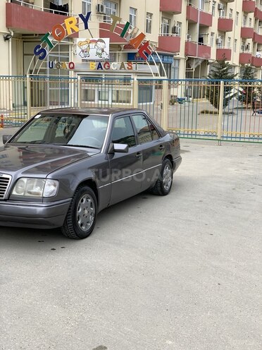 Mercedes E 220 1994, 441,000 km - 2.2 l - Bakı