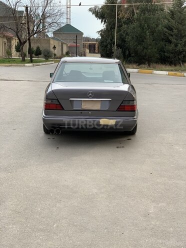 Mercedes E 220 1994, 441,000 km - 2.2 l - Bakı