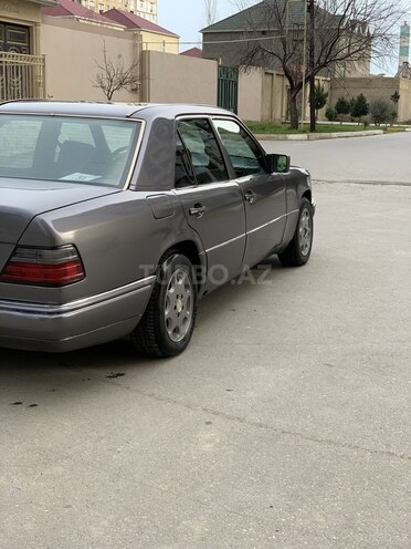 Mercedes E 220 1994, 441,000 km - 2.2 l - Bakı