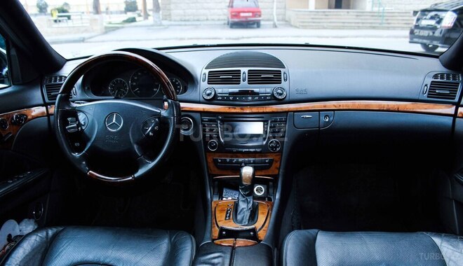 Mercedes E 500 2002, 217,000 km - 5.0 l - Bakı