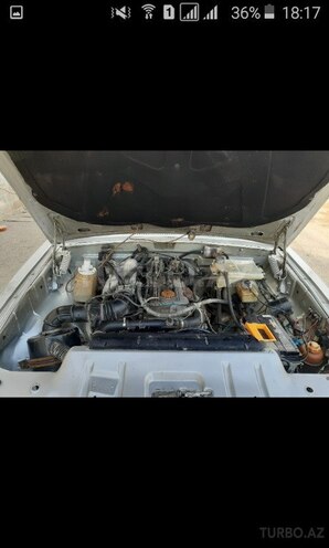 GAZ 31105 2004, 173,000 km - 2.3 l - Salyan