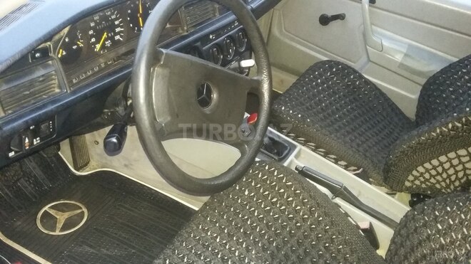 Mercedes 190 1991, 223,588 km - 2.0 l - Bakı