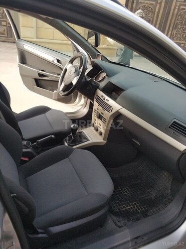 Opel Astra 2008, 198,000 km - 1.3 л - Bakı