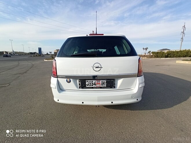 Opel Astra 2010, 148,000 km - 1.4 l - Bakı