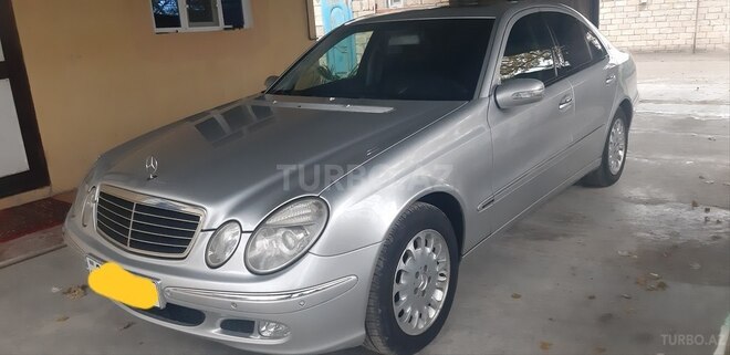 Mercedes E 270 2002, 212,067 km - 2.7 l - İmişli