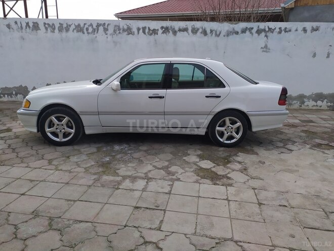 Mercedes C 230 1999, 270,000 km - 2.3 l - Ağcabədi
