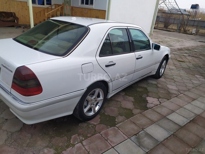 Mercedes C 230 1999, 270,000 km - 2.3 l - Ağcabədi