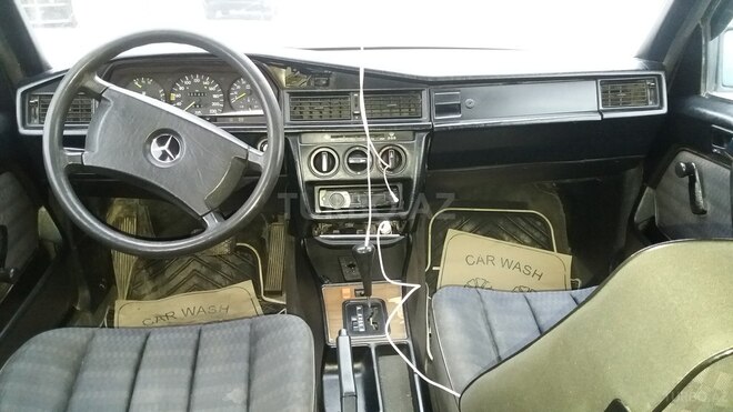 Mercedes 190 1989, 355,300 km - 2.0 l - Bakı