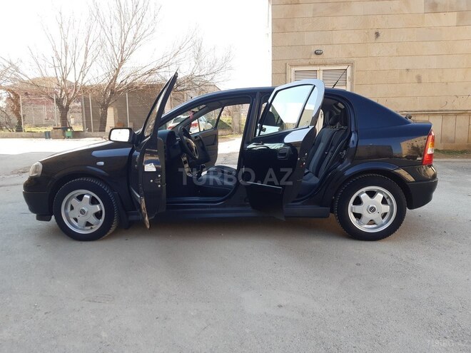 Opel Astra 2007, 191,000 km - 1.4 л - Bakı
