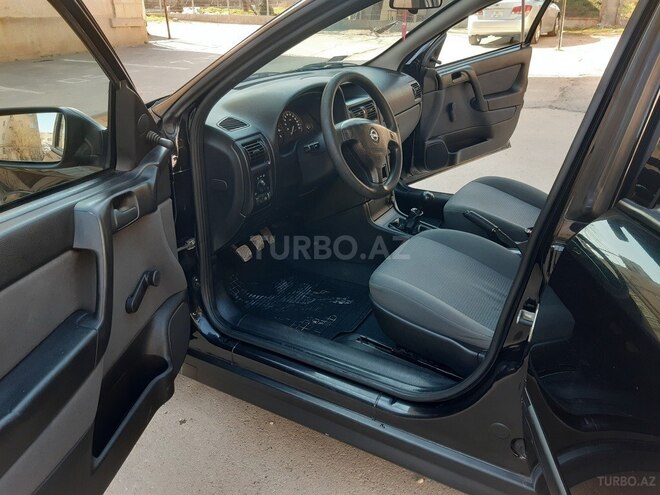 Opel Astra 2007, 191,000 km - 1.4 л - Bakı
