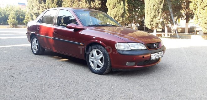 Opel Vectra 1997, 285,000 km - 2.0 l - Gəncə