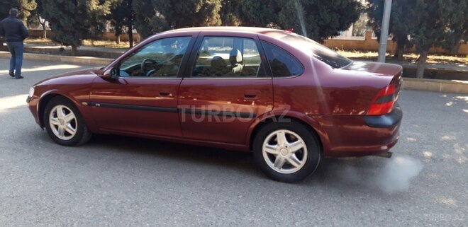 Opel Vectra 1997, 285,000 km - 2.0 l - Gəncə