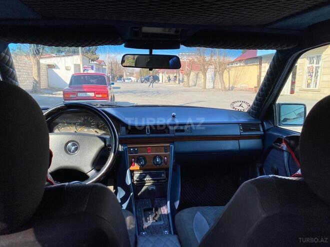 Mercedes E 230 1991, 220,000 km - 2.3 л - Göyçay