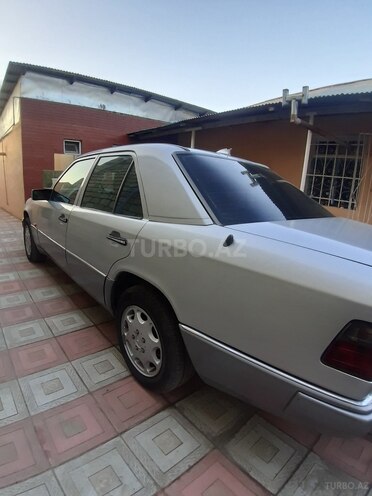 Mercedes E 250 1991, 454,845 km - 2.5 l - Gəncə
