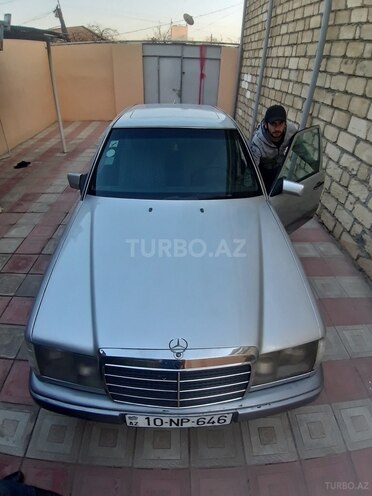 Mercedes E 250 1991, 454,845 km - 2.5 l - Gəncə