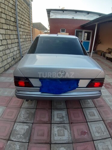 Mercedes E 250 1991, 454,845 km - 2.5 l - Gəncə
