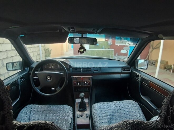 Mercedes E 250 1991, 454,845 km - 2.5 l - Gəncə