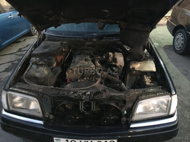 Mercedes C 220 1996, 155,000 km - 2.2 l - Bakı