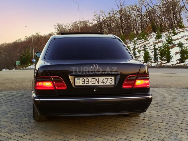 Mercedes E 270 2001, 390,000 km - 2.7 l - Qusar