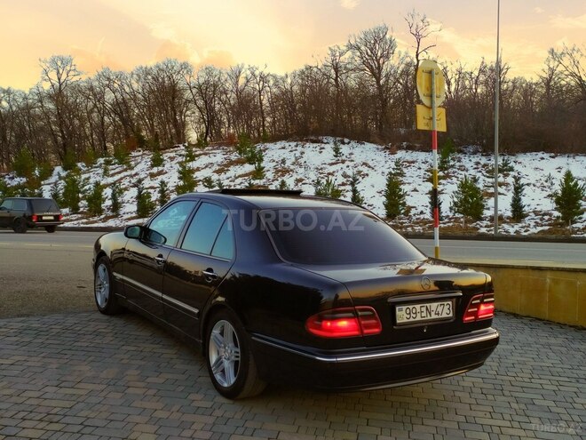 Mercedes E 270 2001, 390,000 km - 2.7 l - Qusar