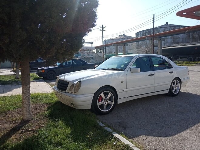 Mercedes E 240 1998, 248,000 km - 2.4 л - Bakı