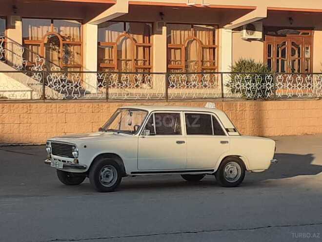 LADA (VAZ) 21011 1976, 178,000 km - 1.3 l - Qax