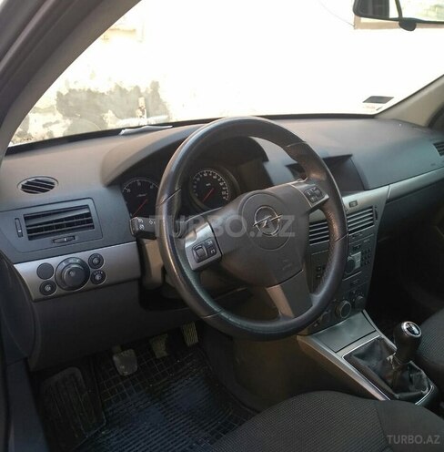 Opel Astra 2006, 218,000 km - 1.3 l - Bakı