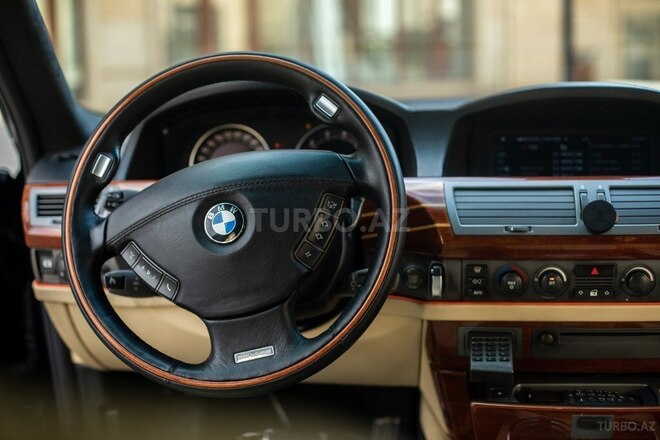 BMW 745 2004, 153,000 km - 4.4 l - Bakı