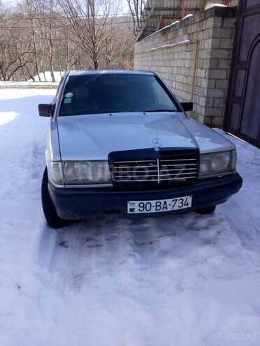 Mercedes 190 1990, 500,000 km - 2.0 л - Quba
