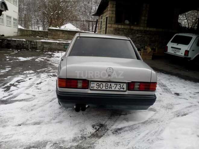 Mercedes 190 1990, 500,000 km - 2.0 л - Quba
