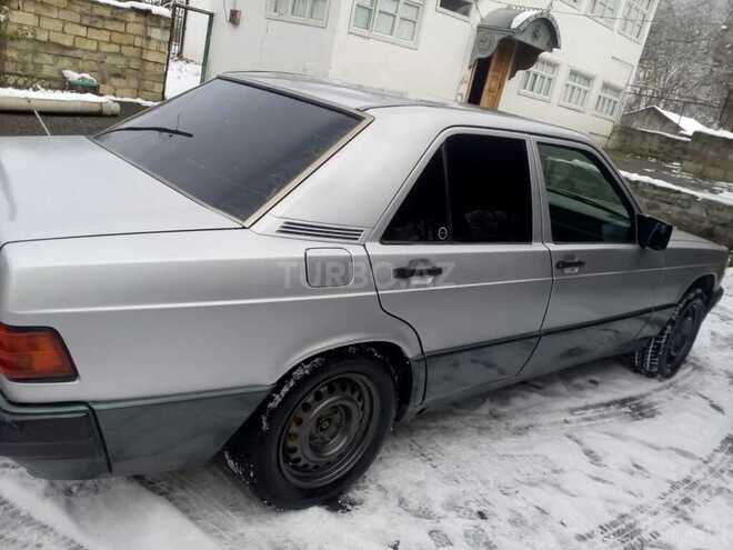Mercedes 190 1990, 500,000 km - 2.0 л - Quba